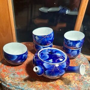 Vintage Fukagawa Porcelain Arita porcelain Teapot and 5 teacups Ruri Grapes